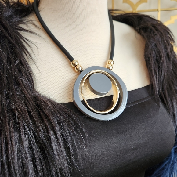 ✨️Elegant Gold and Blue Necklace with Earrings Set - Picture 11 of 16